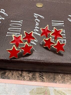 Retro Red Star Earrings Vintage Gold Tone Pop Art Statement